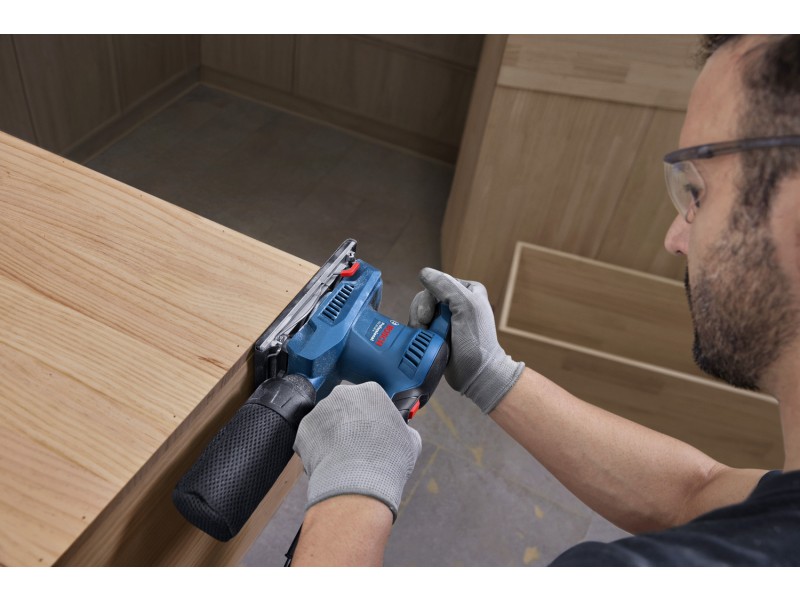 Vibracijski brusilnik Bosch GSS 20-18 A, 0601070101